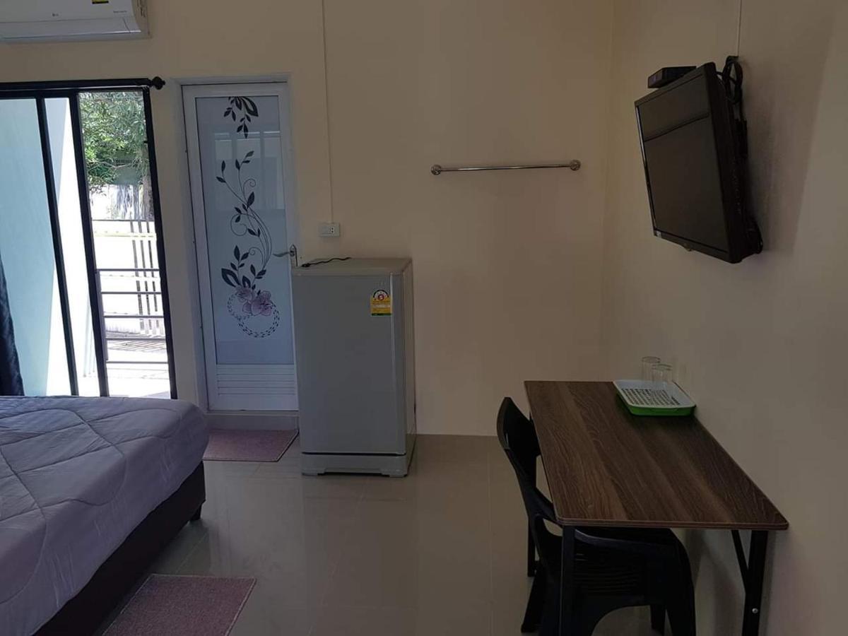 Room62 Lom Sak Екстер'єр фото